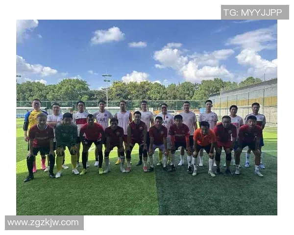 杨秀英独家分享排球技巧与心得体会助你提升球技的秘诀与经验 杨秀英独家分享排球技巧与心得体会助你提升球技的秘诀与经验