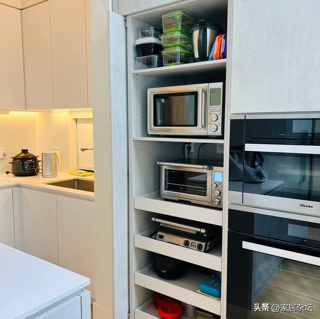 威尼斯网址花20万装了满屋柜子家里仍是乱糟糟！这7处没思索还是放不下(图12)